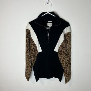 American Eagle Pullover Womens Extra Small Black Leopard Print Ahh-mazingly Soft